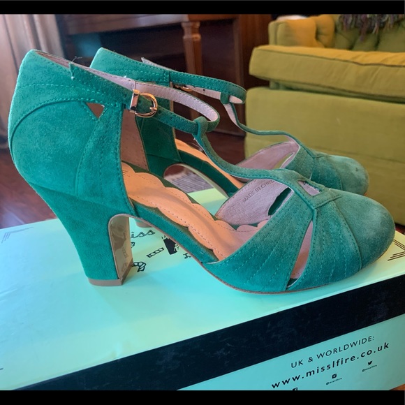 Miss L Fire Green suede heels - Picture 2 of 5